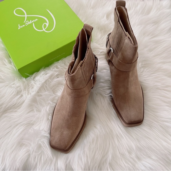 Sam Eldemen Bellamie Block Heel Bootie - Picture 2 of 16